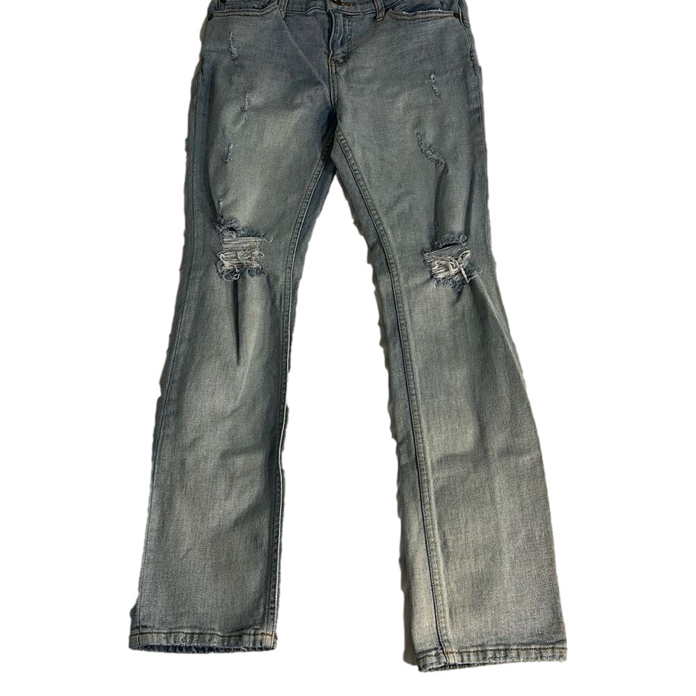 RSQ Denim Strech with Front tears Size 12. Waist:26 , Inseam: 26 inches